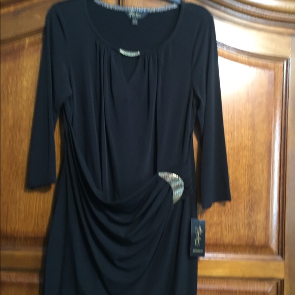 Black Dress - Picture 4 of 4